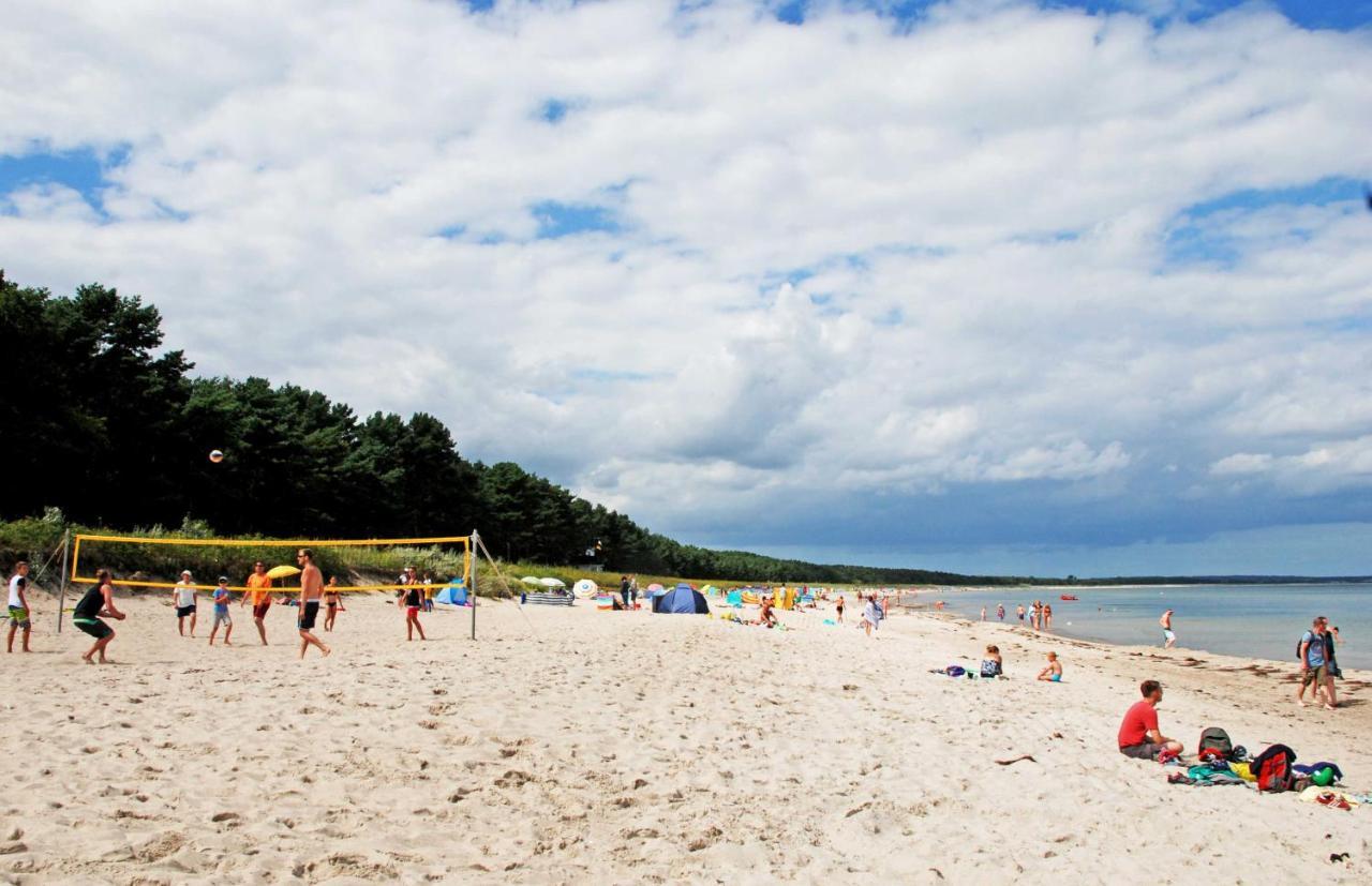 Ferienhaus Zum Boddenstrand Mit Ka Groß Zicker Bagian luar foto