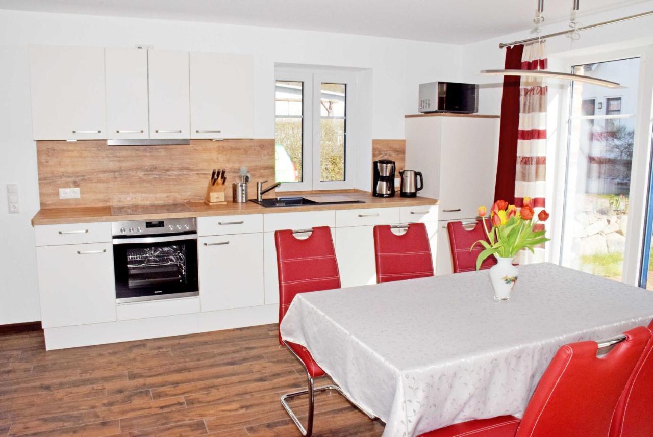 Ferienhaus Zum Boddenstrand Mit Ka Groß Zicker Bagian luar foto