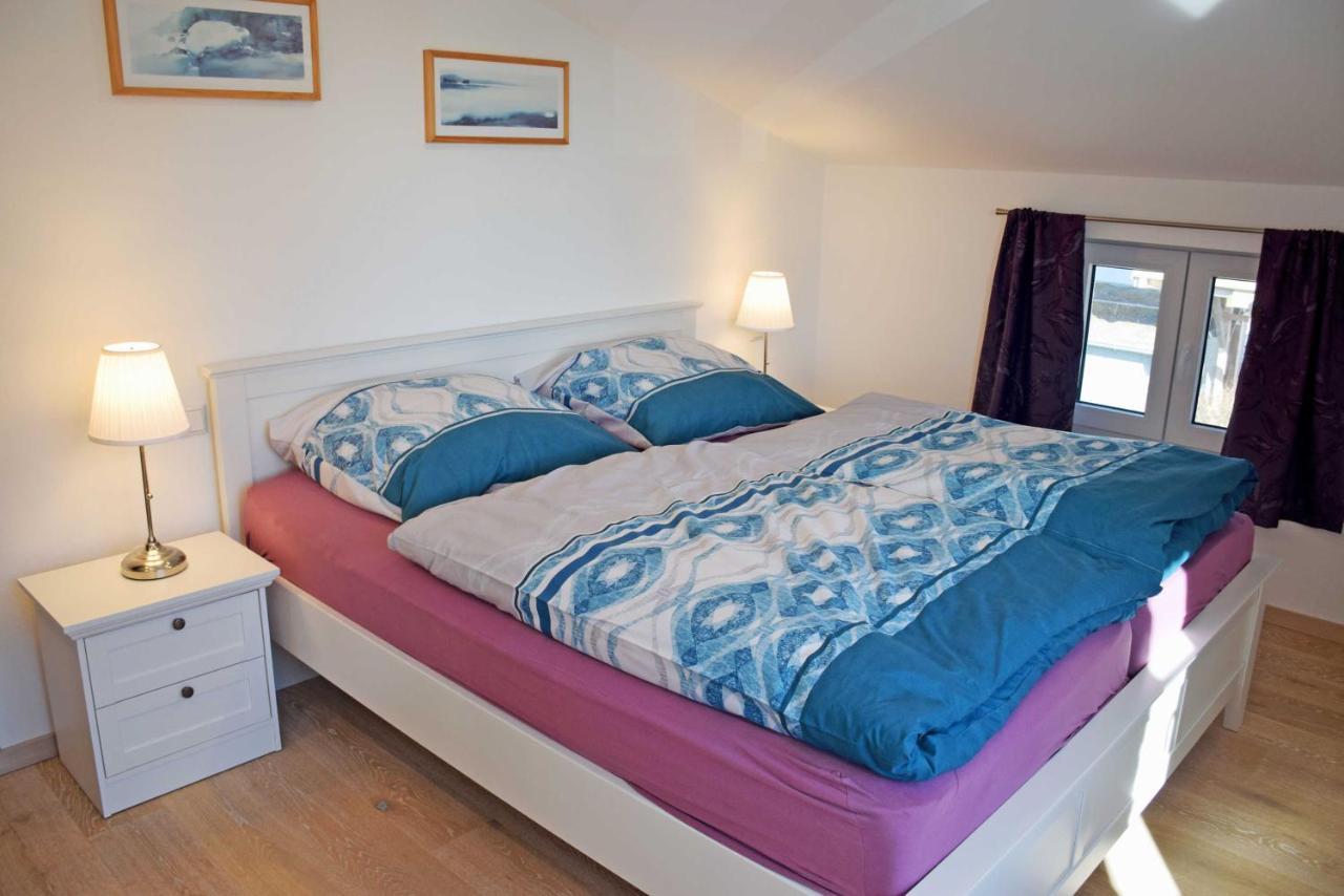 Ferienhaus Zum Boddenstrand Mit Ka Groß Zicker Bagian luar foto
