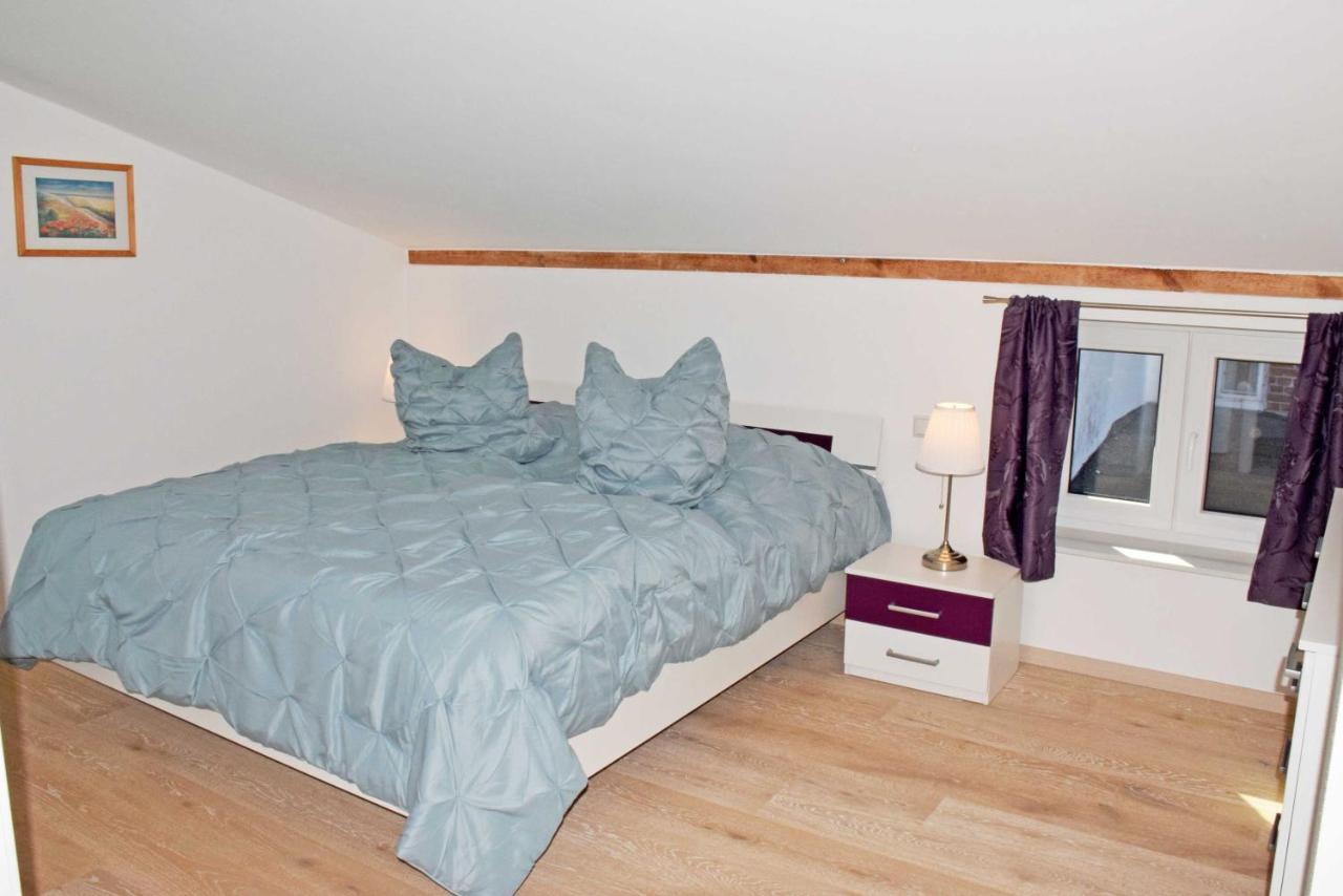 Ferienhaus Zum Boddenstrand Mit Ka Groß Zicker Bagian luar foto